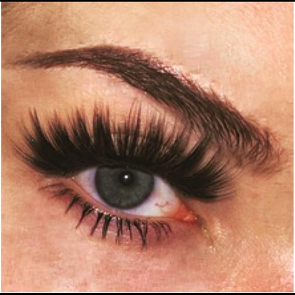 🔴✨LUXURY MINK LASHES✨1 LEFT - Picture 2 of 4